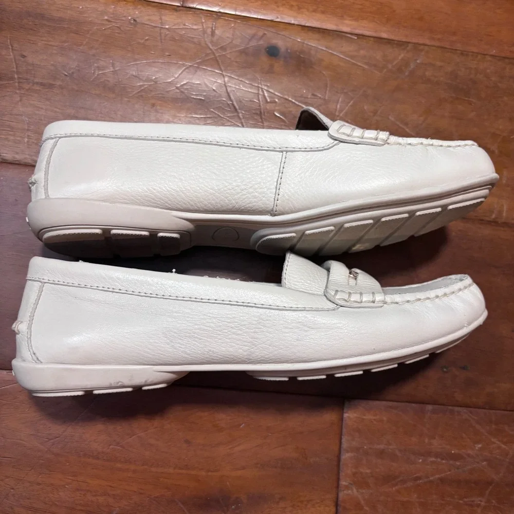 COACH Chalk White Leather Penny‎ Loafers|Minimalist Chic|Preppy Coastal| Sz 8